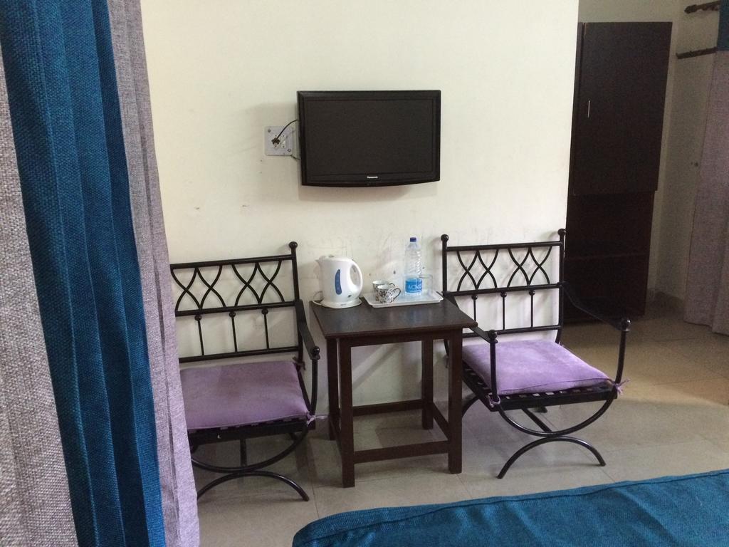Hotel Sukhsadan Dehradun Room photo